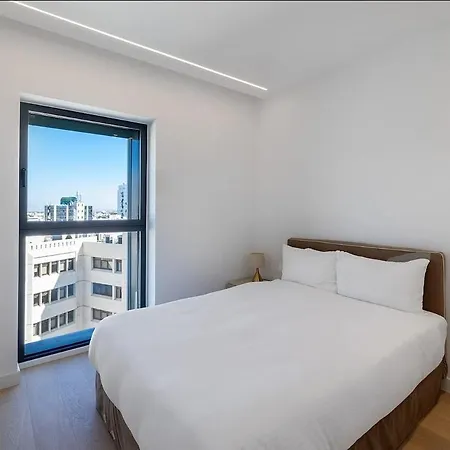 Modern 2 Bedroom Апартаменти Нікосія